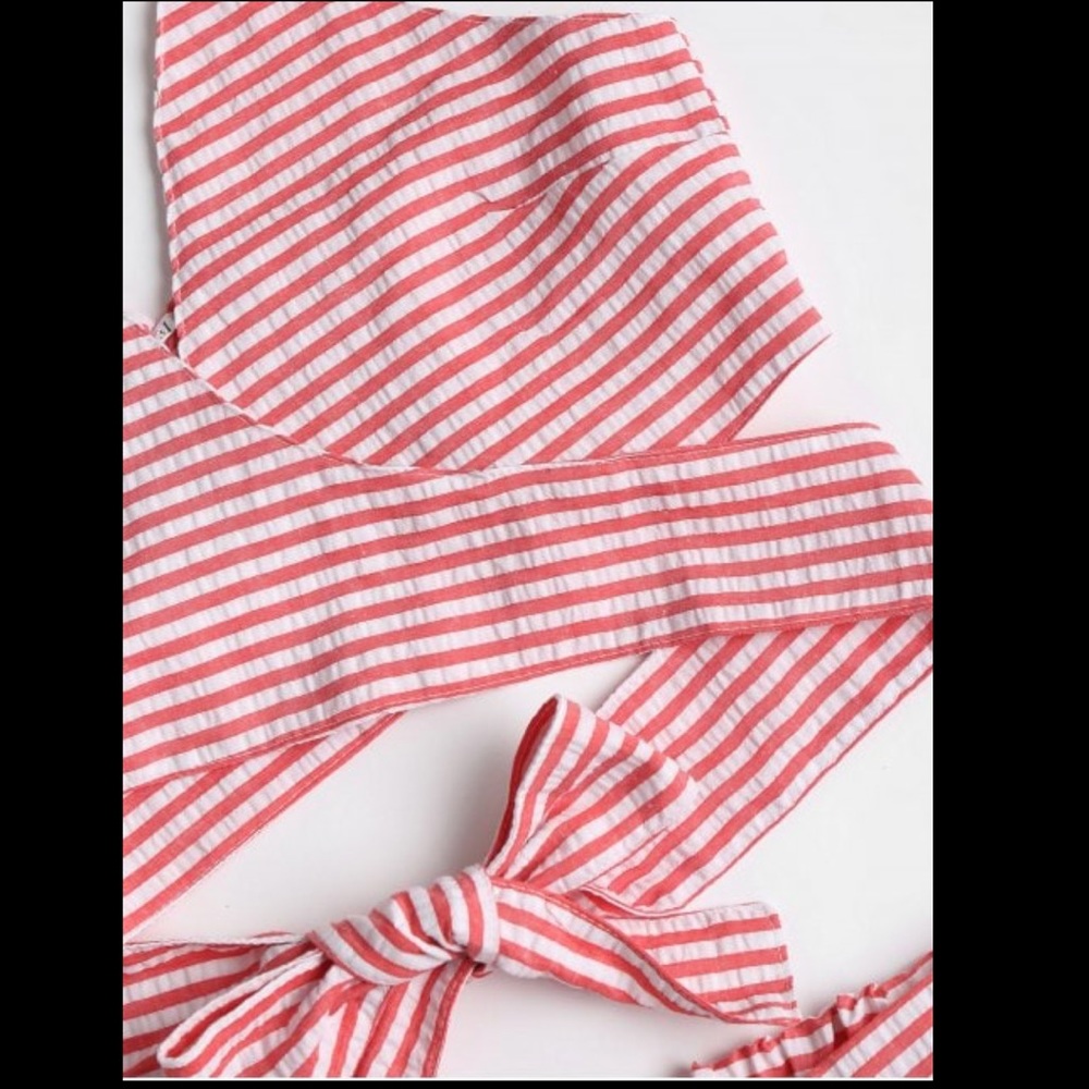 Seersucker Striped Wrap Top and Shorts Set - Picture 4 of 7